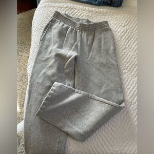 Aritzia TNA Cozy Fleece Boyfriend Sweatpants in Grey